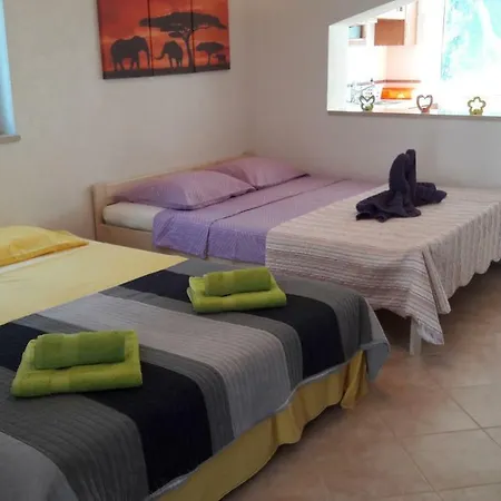 Apartman Tia *